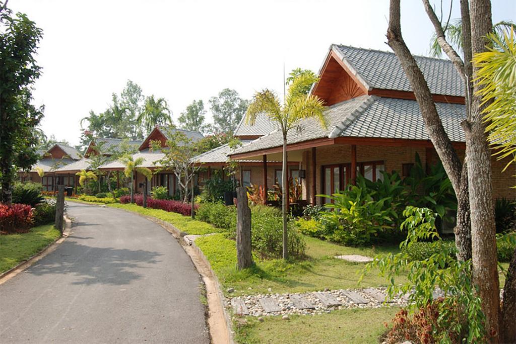 Phowadol Resort And Spa Chiang Rai Exterior photo